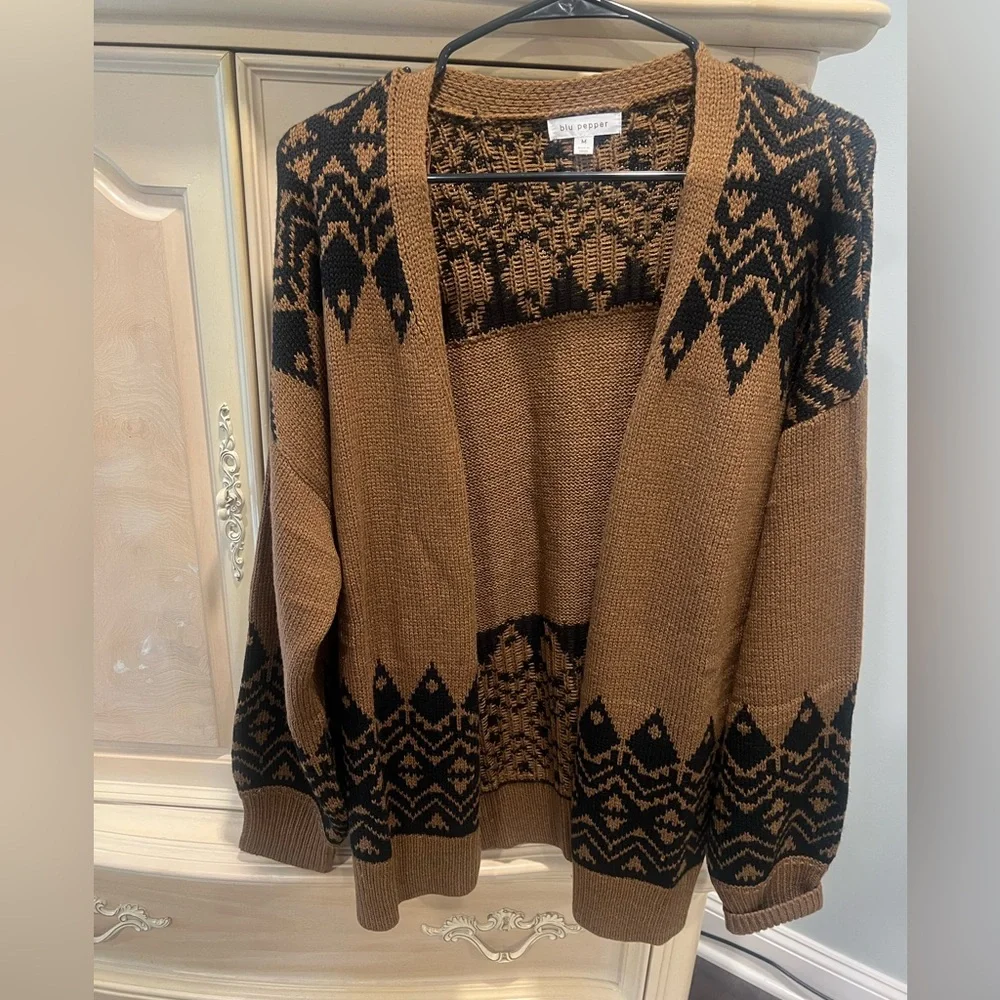 Never worn. NWOT Blu Pepper Brown and Black Geometric Cardigan - Picture 1 of 2